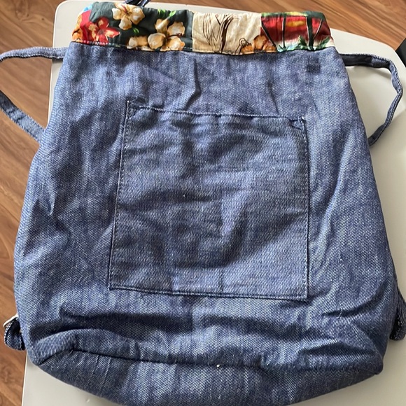 Adorable Backpack - Picture 2 of 4